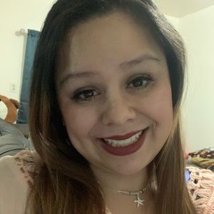 Meet your Posher, Leticia